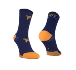 Chaussettes intermédiaires de couleur marine avec la marque Fyke et l'indication du pied gauche et du pied droit