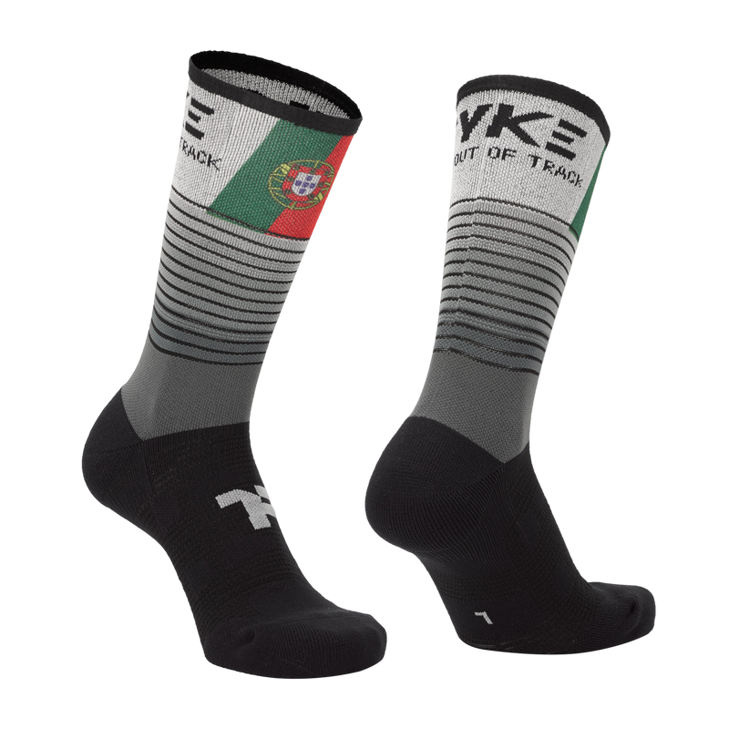 Mid socks in black gradient color with portuguese flag diagonally and left and right foot indication